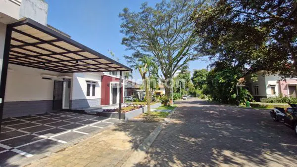 image RUMAH HOOK 3KT, LOKASI PREMIUM PARAHYANGAN (4)