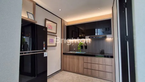 image RUMAH SULTAN FULL FURNISH 1M-AN DI KOTA MALANG (4)