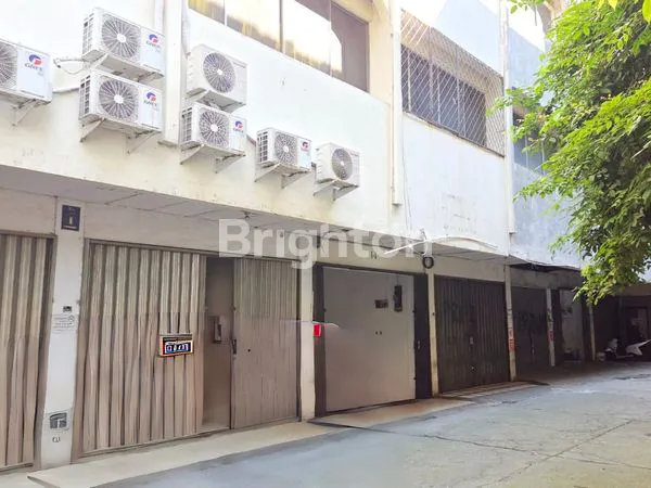 RUKO KOMERSIAL DALAM KOMPLEKS DI SAWAH BESAR, JAKARTA PUSAT