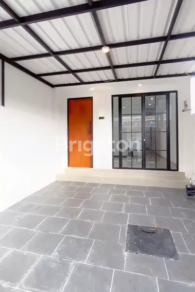 image RUMAH 1 LANTAI BARU GRESS MINIMALIS DI BUMI WONOREJO MERR UKURAN 4X18, BONUS KANOPI, PAGAR, TANDON, POMPA (2)