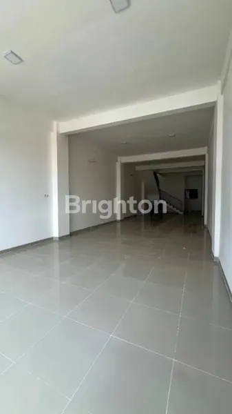 image DISEWAKAN 2 RUKO JEJER BARU GRESS JALAN PUCANG ANOM, COCOK UNTUK KANTOR, BANK, MINIMARKET DLL (7)