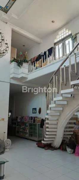 image DIJUAL RUMAH TERAWAT  2 LANTAI FULL FURNISH (KAYU JATI) DI PETEMON SURABAYA (1)