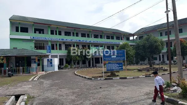 image GEDUNG PROF H YAMIN TEBING TINGGI (5)