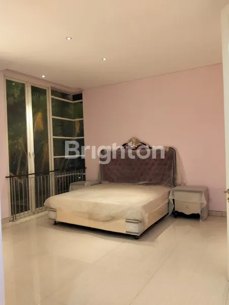 image DISEWAKAN RUMAH MEWAH SIAP HUNI PAKUWON CITY FULL FURNISHED, BARU RENOV (8)