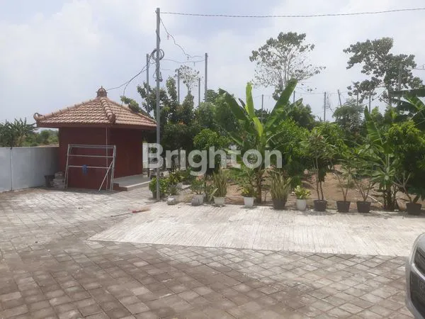 image RUMAH MEWAH 3,5 LANTAI LT 1000M² DI DAWARBLANDONG (6)
