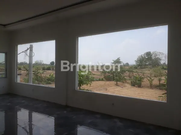 image RUMAH MEWAH 3,5 LANTAI LT 1000M² DI DAWARBLANDONG (8)