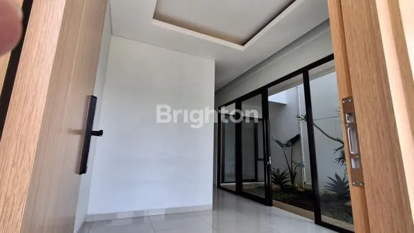 image RUMAH 2 LANTAI  BARU DEKAT EXIT TOL KOTA MALANG SAWOJAJAR (3)