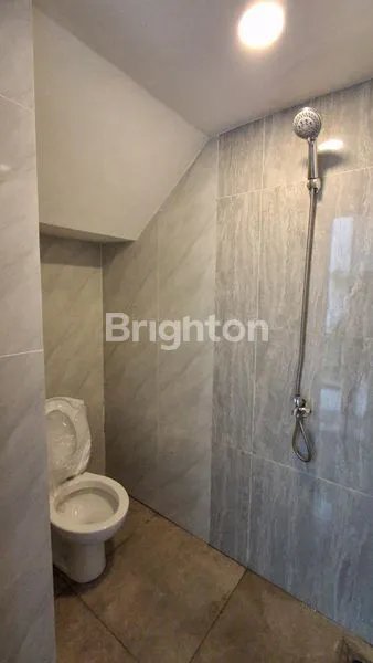 image RUMAH 2 LANTAI  BARU DEKAT EXIT TOL KOTA MALANG SAWOJAJAR (6)