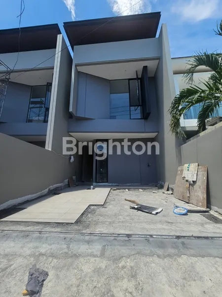 image RUNGKUT  BARU GRESS 2LT DEKAT MERR JARANG ADA LO KMR BANYAK 4 (1)