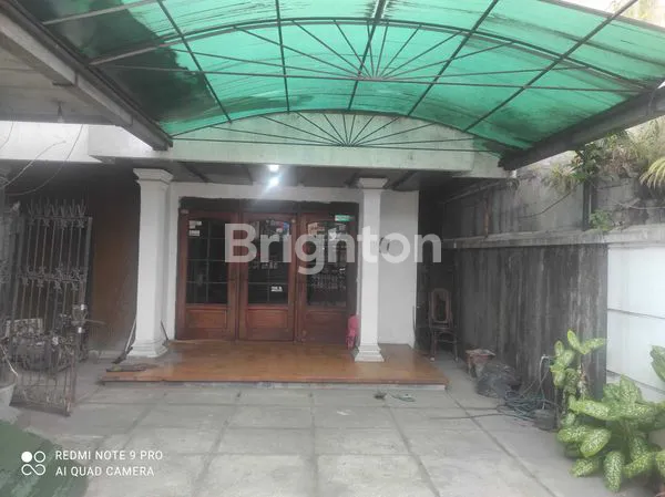 image RUMAH STRATEGIS MAINROAD YOS SUDARSO, KOTA SOLO (1)