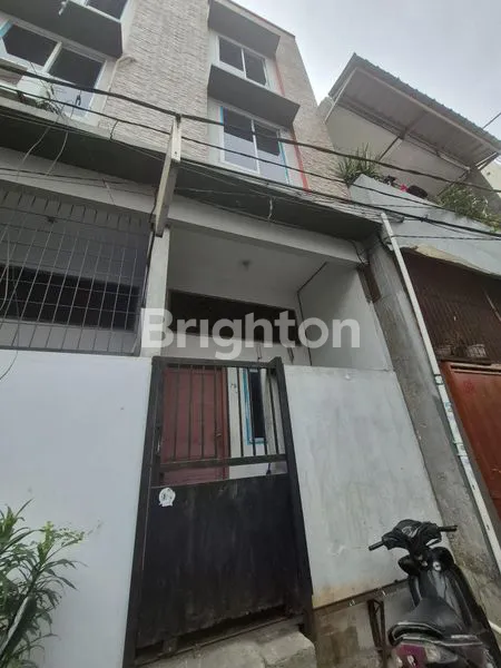 image RUMAH 3 LANTAI DALAM GANG MOTOR (1)