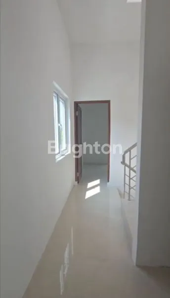 image VILLA 2 1/2 TINGKAT SIAP HUNI (6)