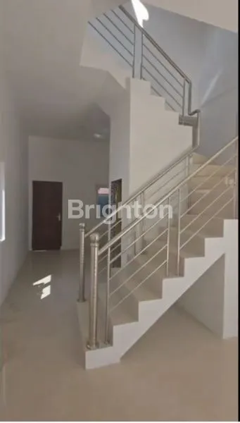 image VILLA 2 1/2 TINGKAT SIAP HUNI (2)