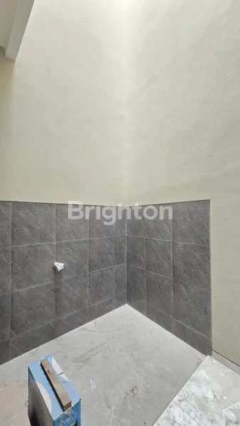 image RUMAH BARU 2 LANTAI HOOK MEWAH KLAMPIS WISMA MUKTI (4)