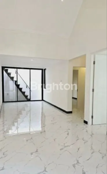 image HABIS RENOV, LANGKA MURAH LEBAR 8 CITRALAND UTAMA SIAP HUNI ! JUAL RUMAH CITRALAND TAMAN PUSPA RAYA SURABAYA BARAT (2)