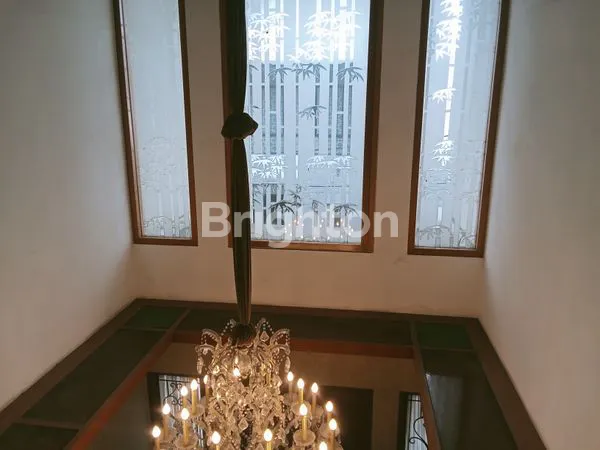 image DIJUAL RUMAH STRATEGIS BEBAS BANJIR DI CAWANG INDAH (3)