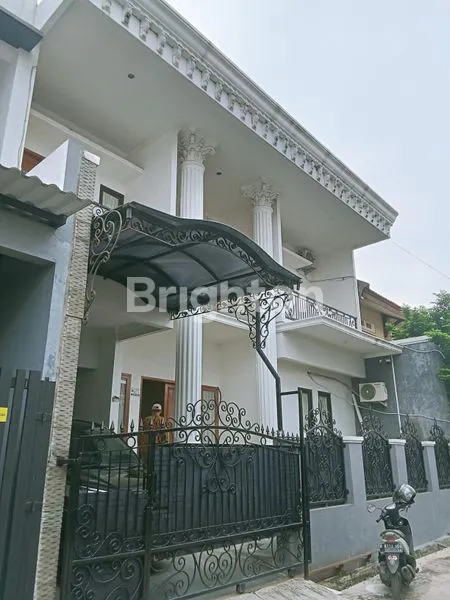 image DIJUAL RUMAH STRATEGIS BEBAS BANJIR DI CAWANG INDAH (2)