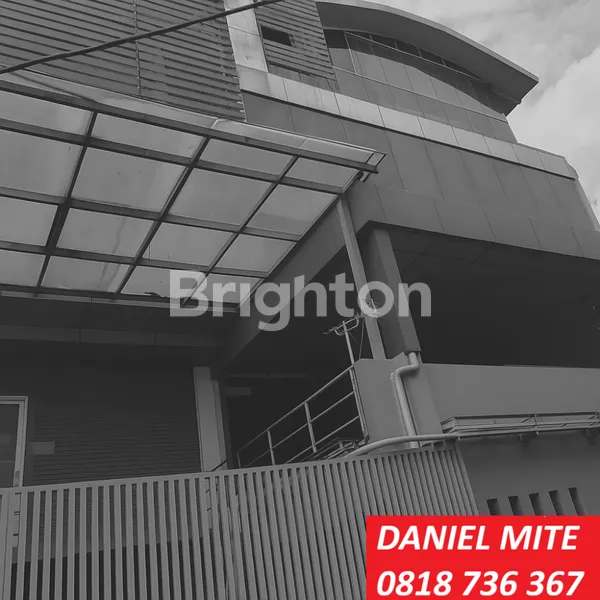 MINI BUILDING POSISI HOEK GANDARIA JAKARTA SELATAN