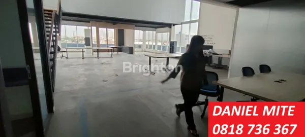 image MINI BUILDING POSISI HOEK GANDARIA JAKARTA SELATAN (7)