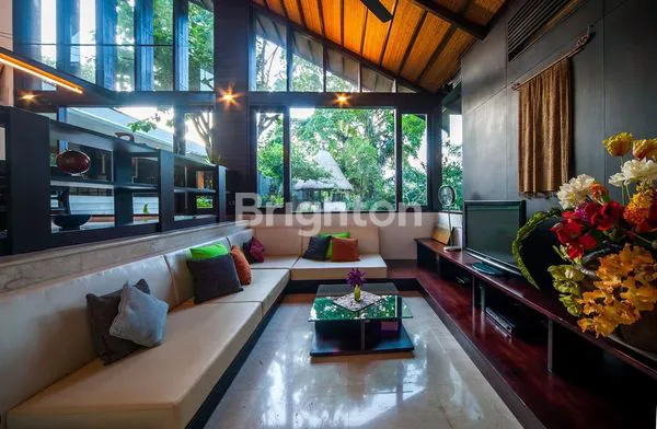 image TROPICAL ELLEGANCE VILLA , JUNGLE VIEW AT SUKAWATI , GIANYAR . BALI (5)