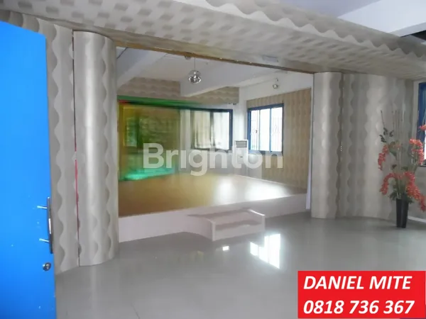 image GEDUNG BERTINGKAT TOMANG JAKARTA BARAT (4)