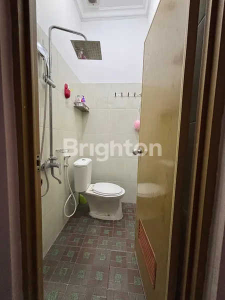 image DIJUAL RUMAH SIAP HUNI DI DUREN SAWIT, JAKARTA TIMUR — LOKASI STRATEGIS DEKAT TOL BECAK KAYU & MALL BASSURA (5)