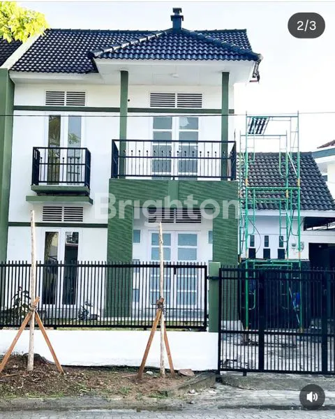 image DISEWAKAN RUMAH 2 LANTAI PINGGIR JALAN WIKA (1)