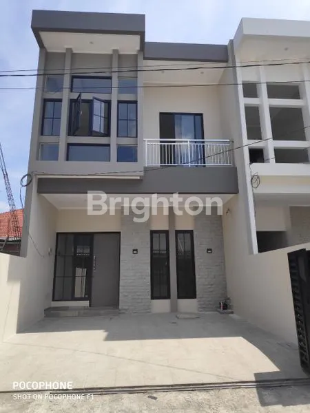 image RUMAH MINIMALIS 2 LANTAI WISMA MUKTI KLAMPIS DEKAT MERR , RSUD DR SOETOMO, ITATS (1)