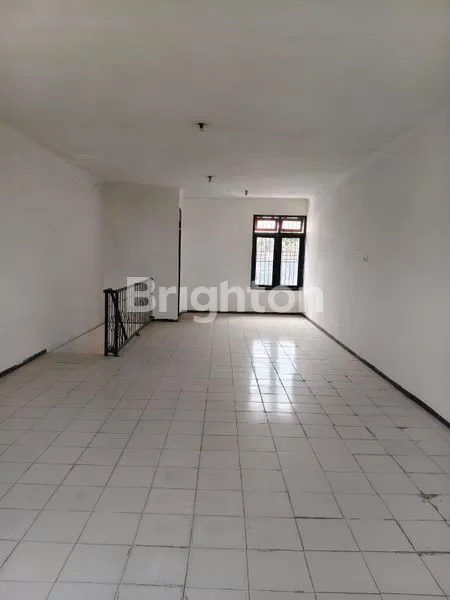 image RUKO 2 LT DI GREENPARK, LOKASI RAMAI (2)