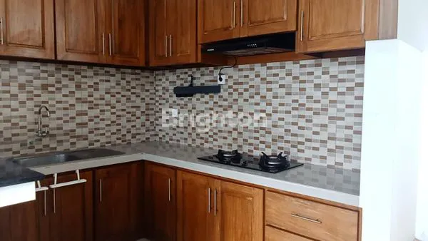 image DISEWAKAN VILLA MODERN 2 BR + KOLAM RENANG DI KEROBOKAN (5)