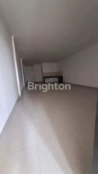 image RUMAH BARU JELAMBAR STRATEGIS DAN LUAS (4)