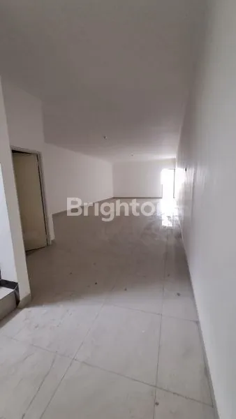 image RUMAH BARU JELAMBAR STRATEGIS DAN LUAS (6)