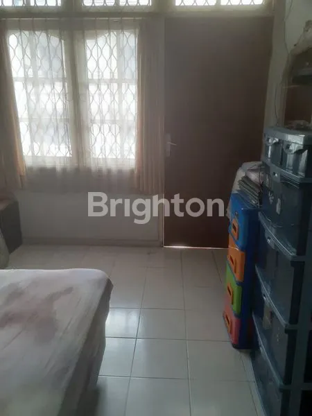 image RUMAH 2 LANTAI GADING AYU SIAP HUNI (2)