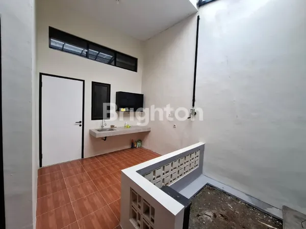 image RUMAH 2 KAMAR TIDUR DALAM PERUMAHAN BERNUANSA ISLAMI SAWANGAN DEPOK (2)