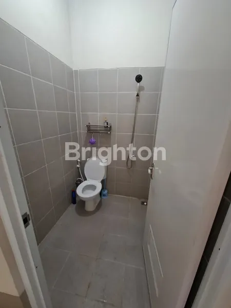 image RUMAH 2 KAMAR TIDUR DALAM PERUMAHAN BERNUANSA ISLAMI SAWANGAN DEPOK (7)