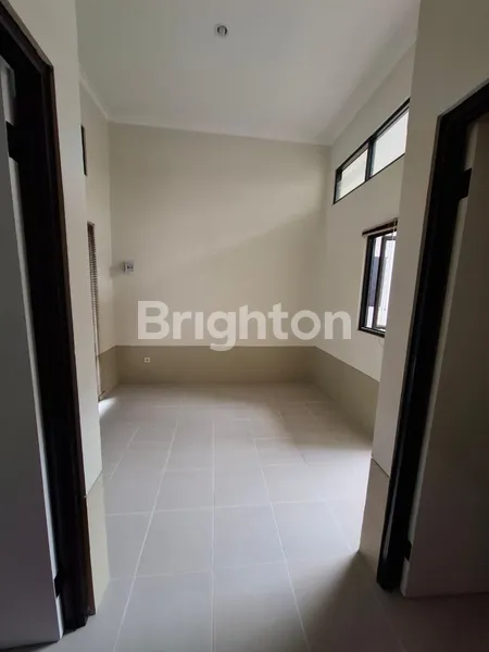RUMAH 2 KAMAR TIDUR DALAM PERUMAHAN BERNUANSA ISLAMI SAWANGAN DEPOK