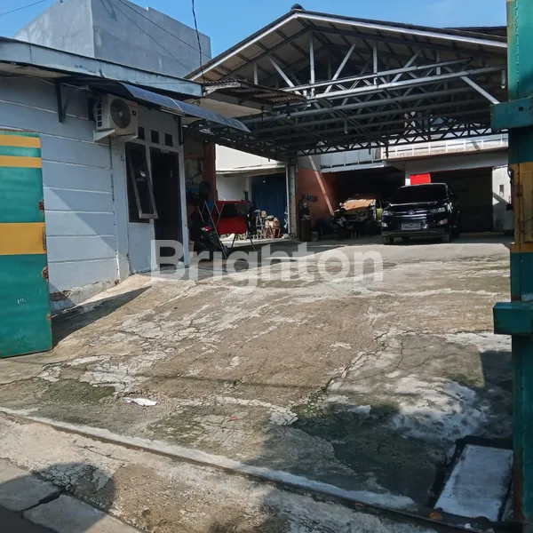 image RUMAH DIJUAL DENGAN HALAMAN LOKASI SAWAH LAMA CIPUTAT  (2)