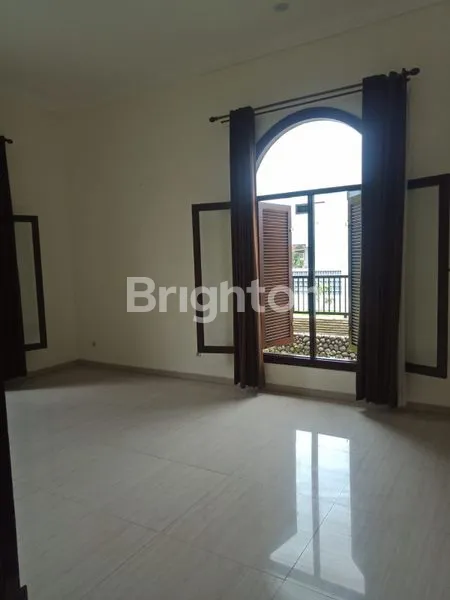 image RUMAH 2 LANTAI HOOK, LUAS DI PERMATA JINGGA (4)