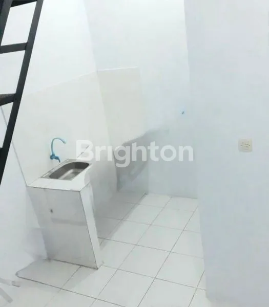 image RUMAH KOS 2 LANTAI LT 151M² DI CENGKARENG (8)
