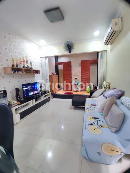 image DISEWA RUMAH CANTIK 2 LANTAI SIAP HUNI KELAPA GADING TIMUR  (4)