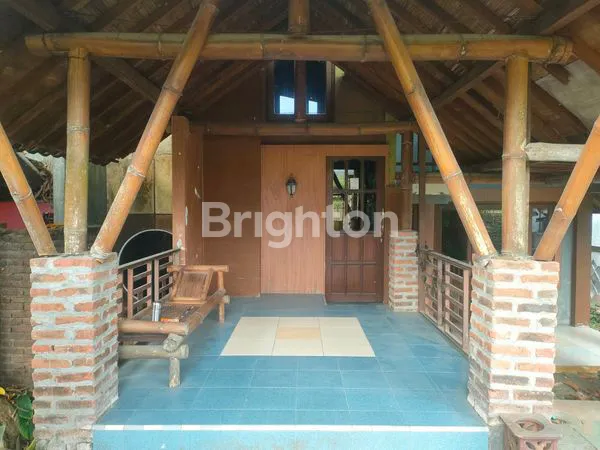 image VILLA TRAWAS MOJOKERTO VIEW PEGUNUNGAN JAWA TIMUR (1)