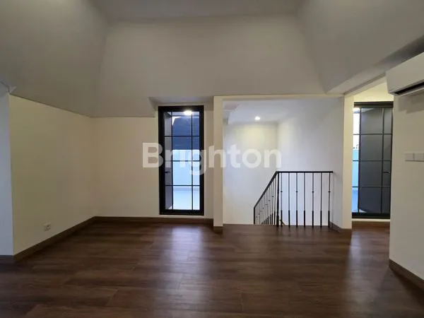 image RUMAH SIAP HUNI DI THE SPRING BOULEVARD CLUSTER BELLEFONT EAST BSD (8)