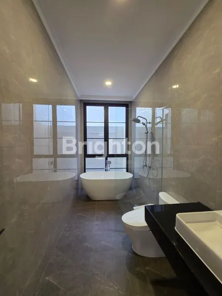 image RUMAH SIAP HUNI DI THE SPRING BOULEVARD CLUSTER BELLEFONT EAST BSD (5)