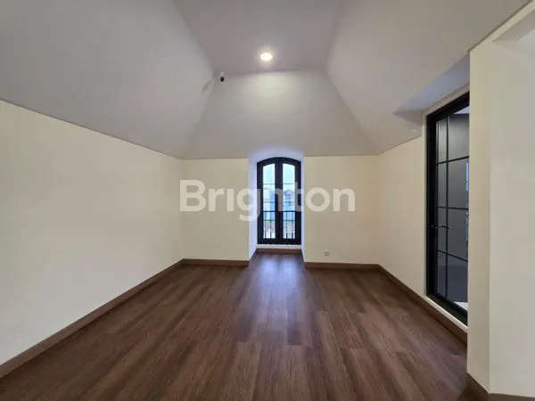 image RUMAH SIAP HUNI DI THE SPRING BOULEVARD CLUSTER BELLEFONT EAST BSD (6)