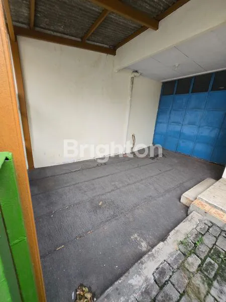 image DIJUAL RUMAH TUA LOKASI BAGUS BEBAS BANJIR SIAP DIBANGUN JAKARTA BARAT (7)