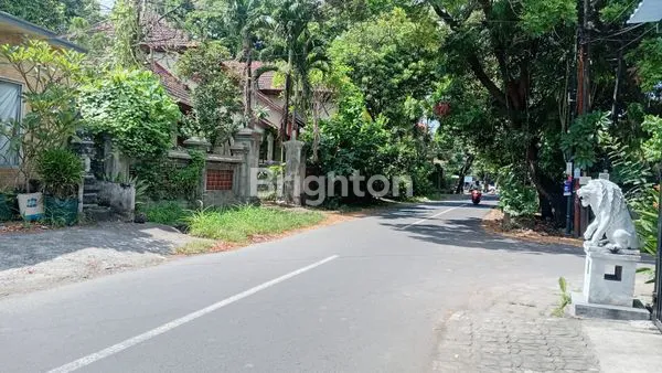 image DISEWAKAN RUMAH LANTAI 2 PEGUYANGAN (5)