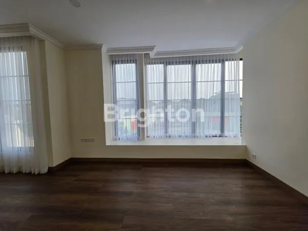 image RUMAH 4+1 KT CLUSTER BELLEFONT EAST BSD (7)