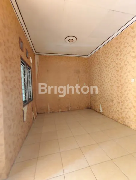 image DISEWAKAN RUMAH SIAP HUNI DI PASAR KLIWON (4)