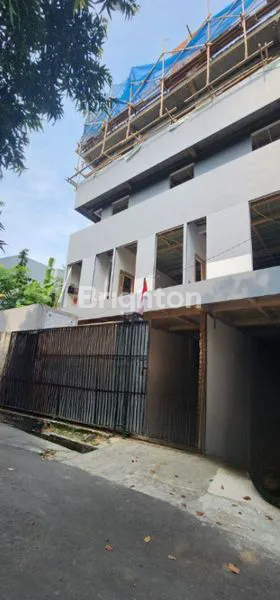image RUKO GUDANG 4 LANTAI DENGAN LIFT DI JAKARTA PUSAT (1)