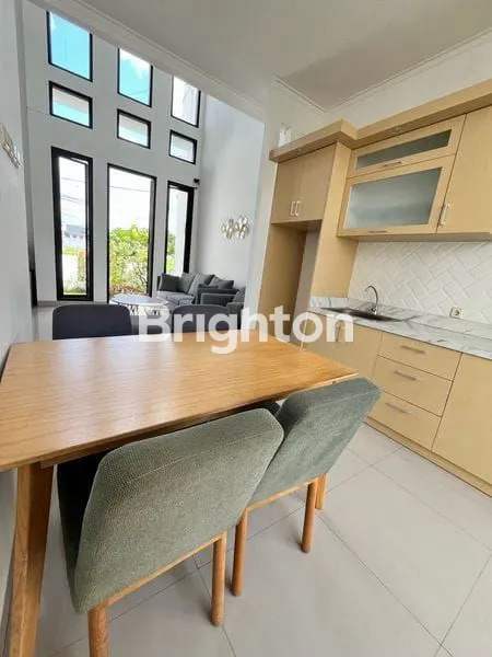 image RUMAH BARU MEWAH SIAP HUNI DI KEMANG PRATAMA 3 (5)